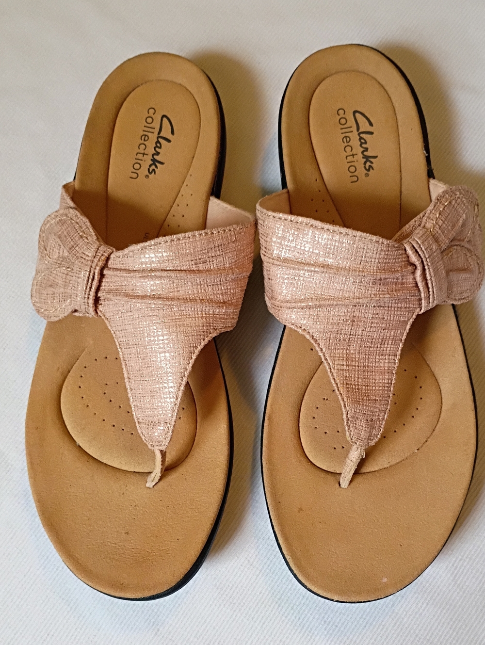 Clarks Collection Women’s Rose Gold Thong Sandals